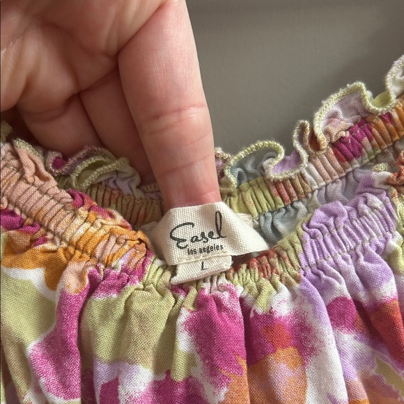 Floral Ruffle Blouse - Multicolor - Picture 2 of 4